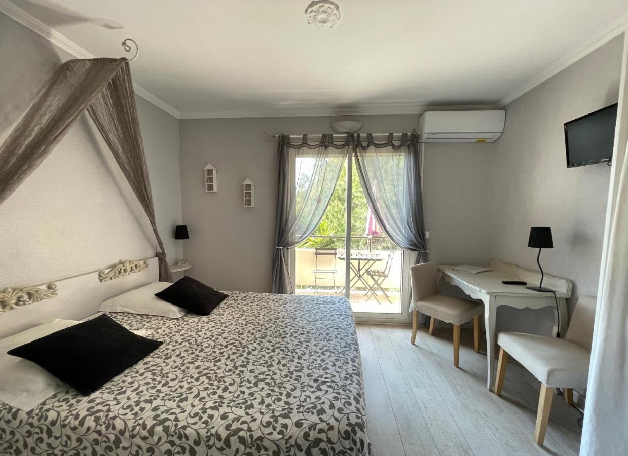 Hotel L'Orangeraie Le Lavandou Buitenkant foto