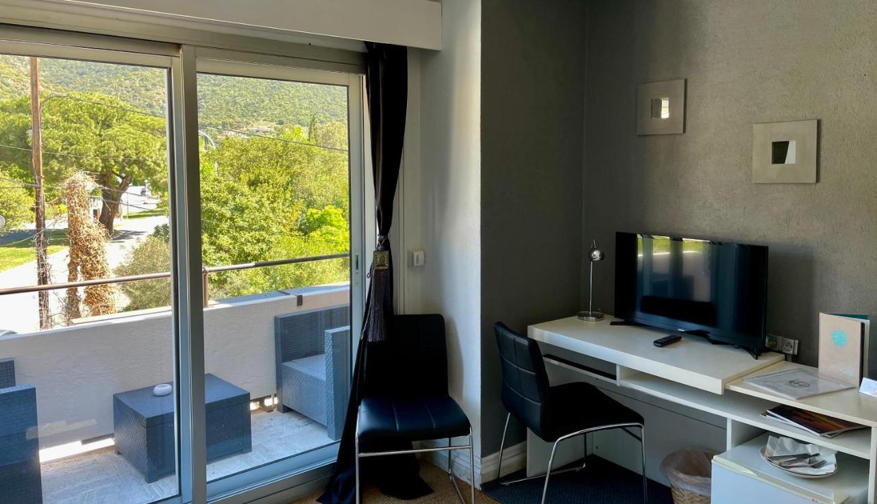Hotel L'Orangeraie Le Lavandou Buitenkant foto