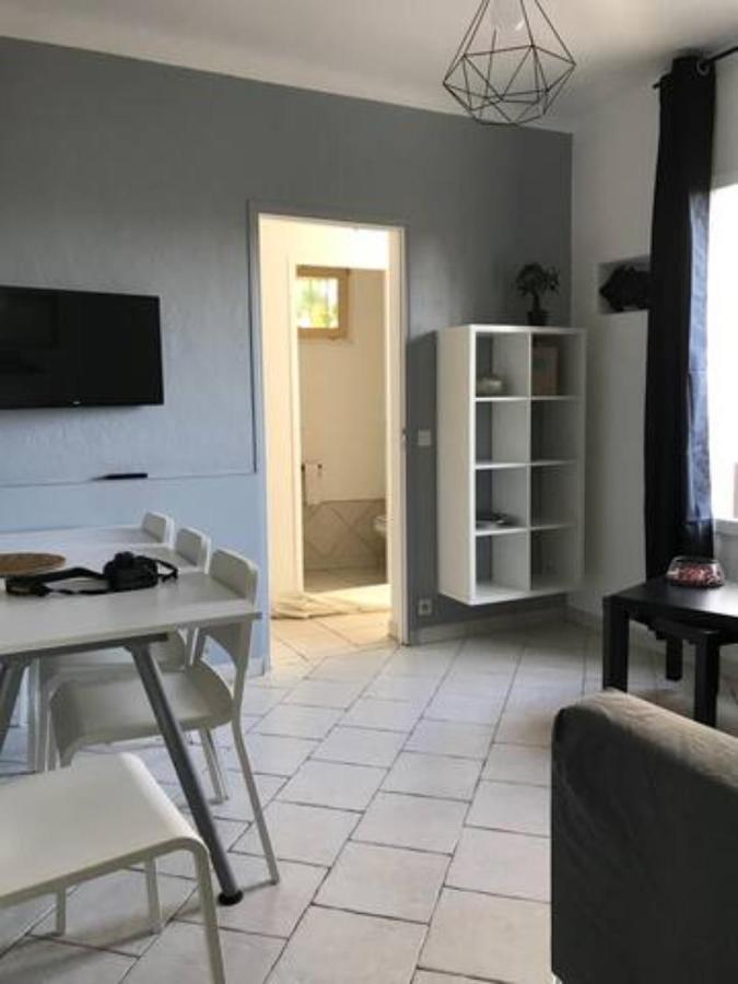 Hotel L'Orangeraie Le Lavandou Buitenkant foto